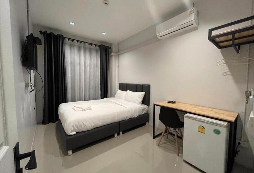 غرفة قياسية, Life Hotel Rong Khun