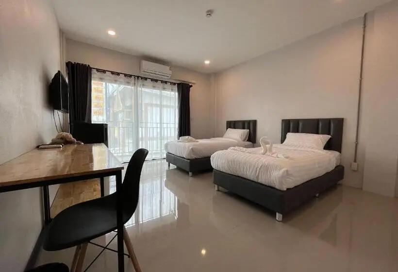 バルコニー付きスタンダードルーム, Life Hotel Rong Khun