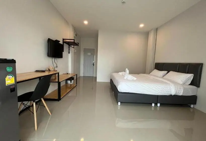 キングサイズベッドのデラックスルーム, Life Hotel Rong Khun