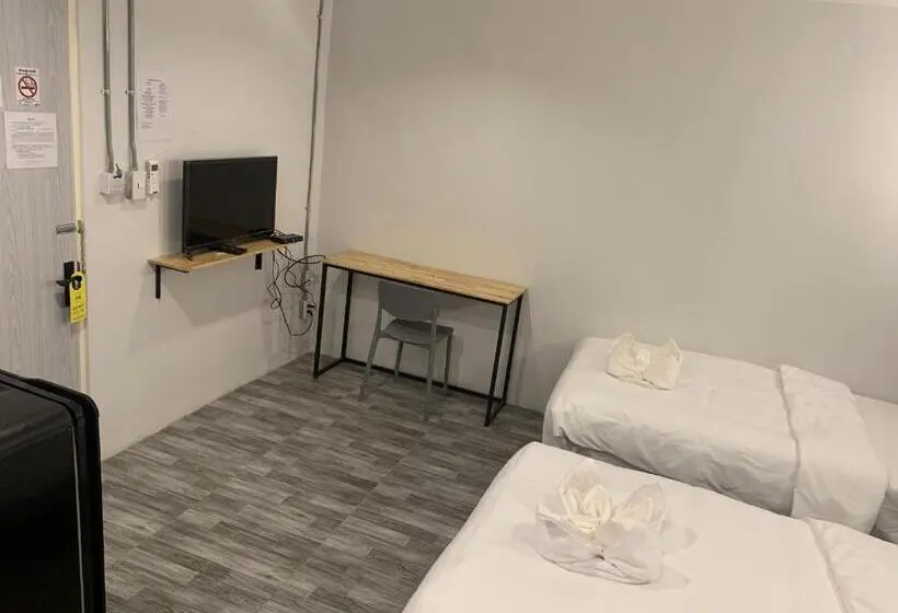 デラックストリプルルーム, Life Hotel Rong Khun
