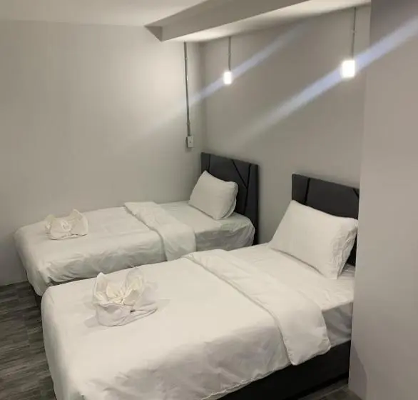 デラックストリプルルーム, Life Hotel Rong Khun