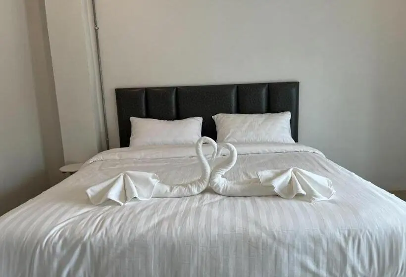 キングサイズベッドのスタンダードルーム, Life Hotel Rong Khun
