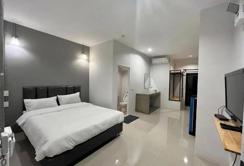 スーペリアールーム, Life Hotel Rong Khun