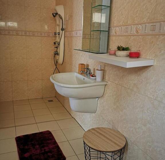 اتاق استاندارد, L Address