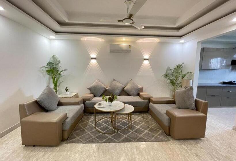 Huoneisto 3 Makuuhuonetta, Bedchambers Serviced Apartments, Ardee City