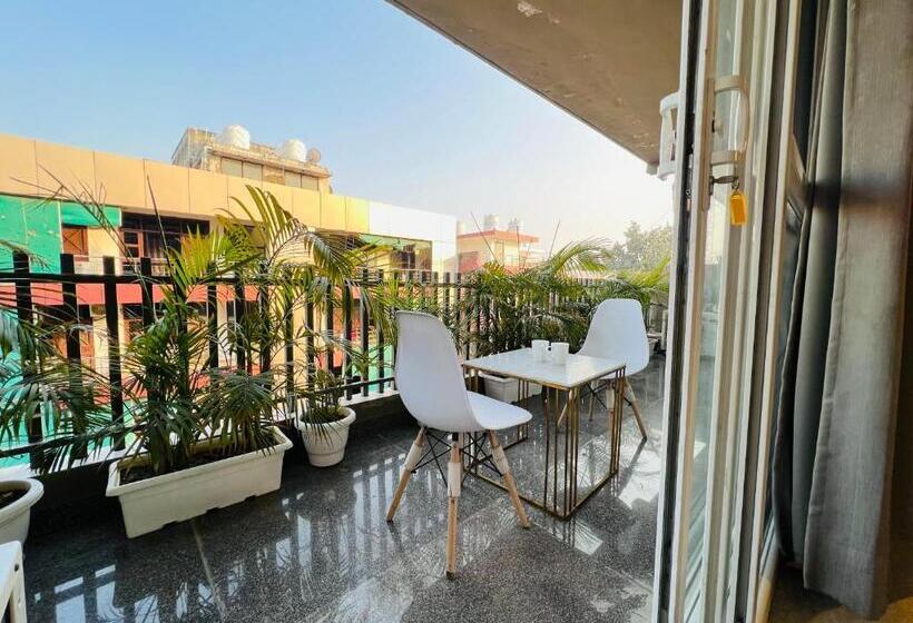 Huoneisto 3 Makuuhuonetta, Bedchambers Serviced Apartments, Ardee City