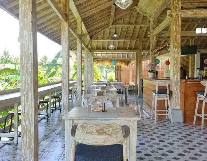 ガーデンビューの１ベッドルームビラ, The Green Ujung Villa