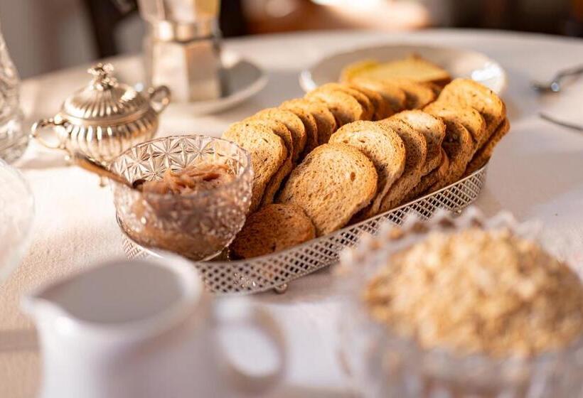 جناح غرفتين نوم, Radici Dimora Natura Cultura