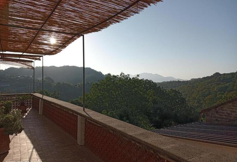 جناح غرفتين نوم, Radici Dimora Natura Cultura