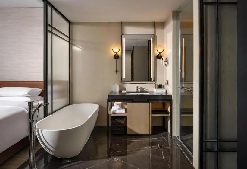 キングサイズベッドのスタンダードルーム, Sheraton Ningbo Xiangshan Resort