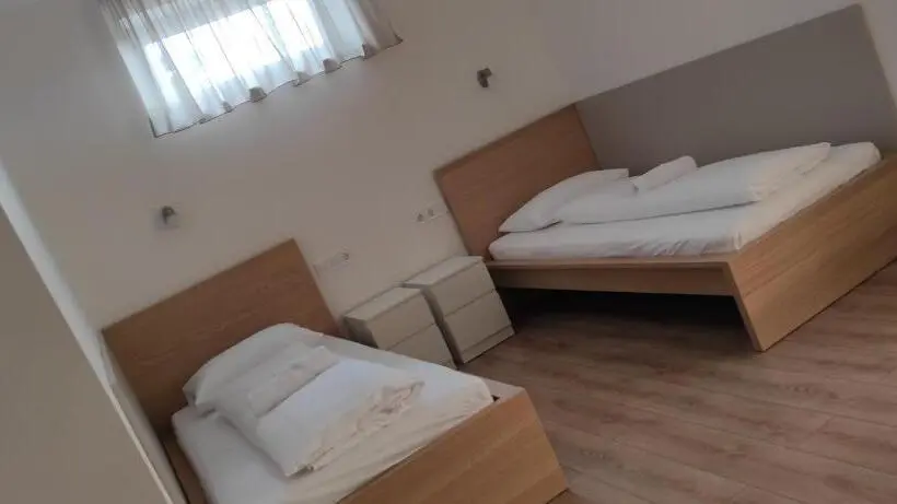 テラス付きスタンダードルーム, Panoráma Apartman Mogyoród