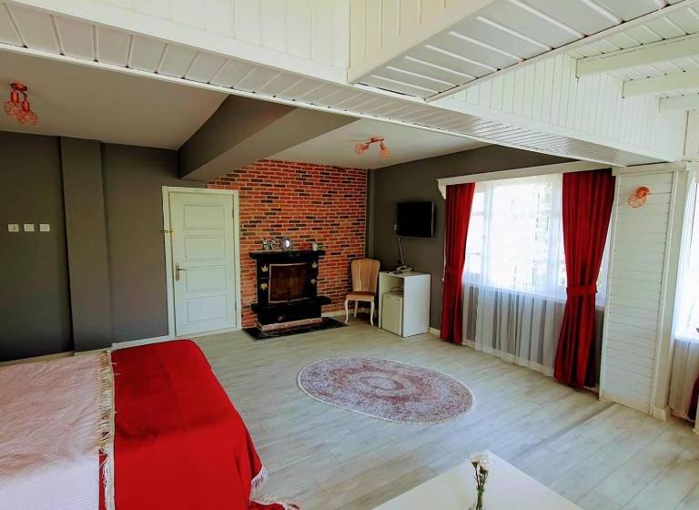 سوییت با چشم‌انداز باغ, Beyazev Buti̇k Otel Maşuki̇ye