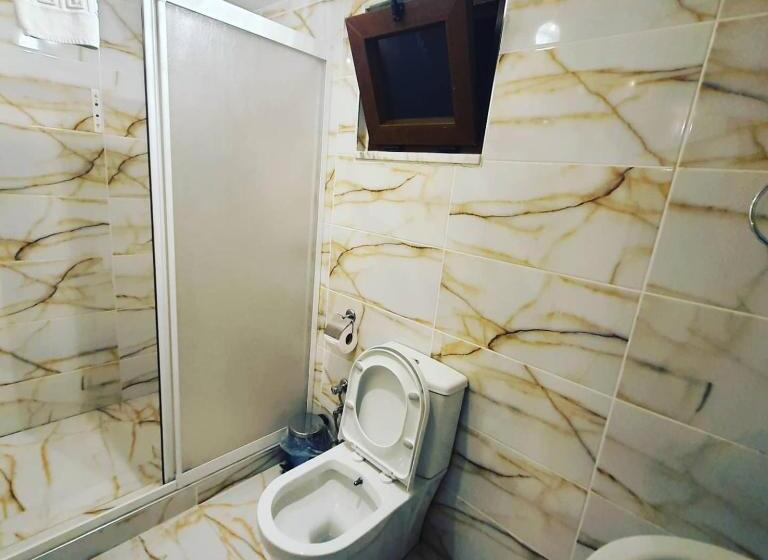 Трехместный Номер Базовый, Beyazev Buti̇k Otel Maşuki̇ye