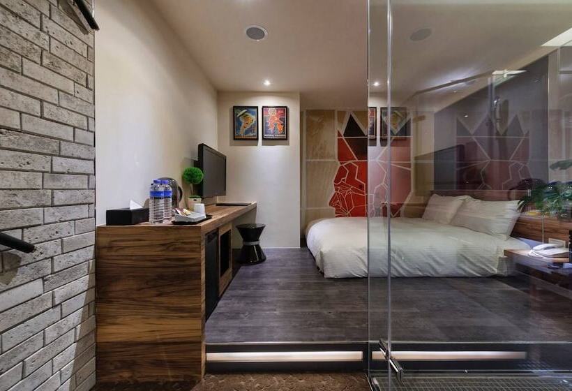 اتاق اکونومی, Sheretaipei