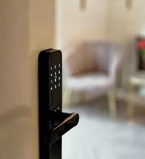اتاق استاندارد با چشم‌انداز دریاچه, Guesthouse Amberdi, Fly & Stay