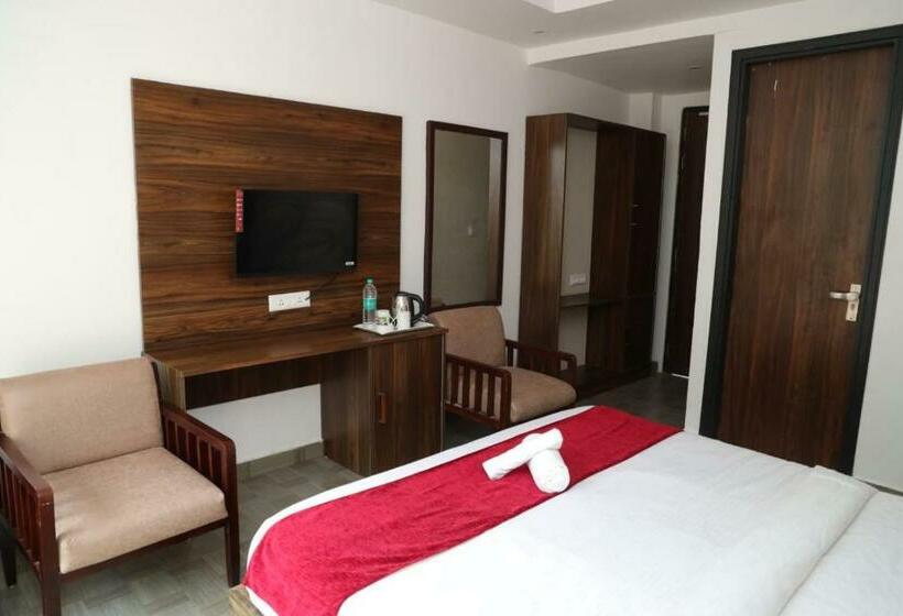 Стандартный Номер Кровать Кинг, Cordelia Inn By Devpaga Hotels Pvt Ltd