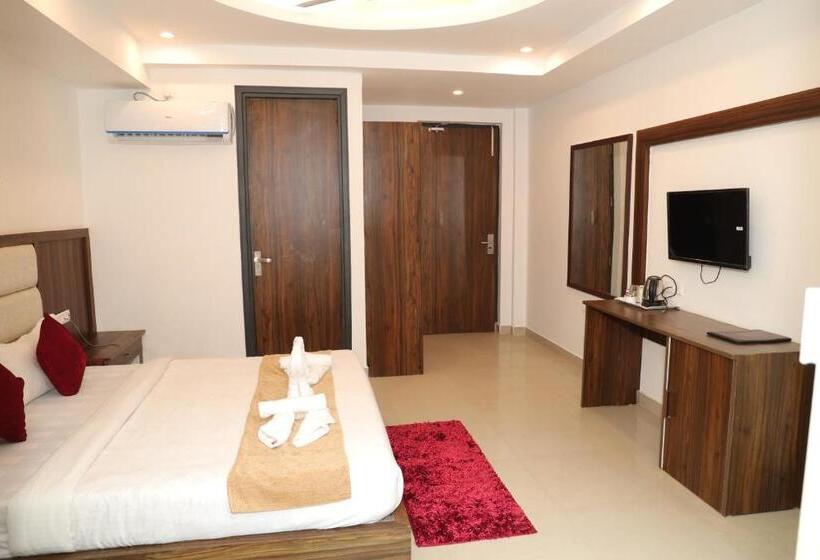 Стандартный Номер Кровать Кинг, Cordelia Inn By Devpaga Hotels Pvt Ltd