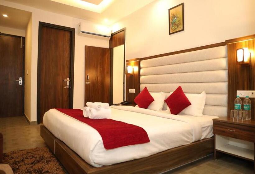 Стандартный Номер Кровать Кинг, Cordelia Inn By Devpaga Hotels Pvt Ltd