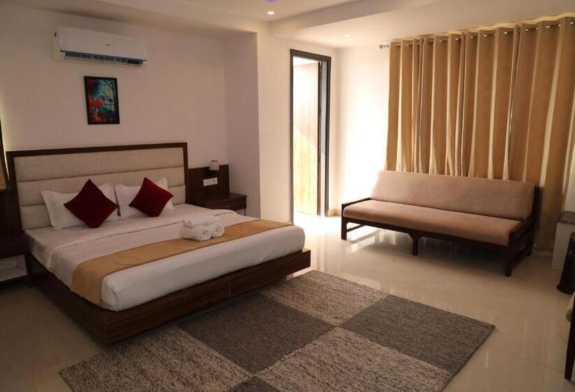 Стандартный Номер Кровать Кинг, Cordelia Inn By Devpaga Hotels Pvt Ltd