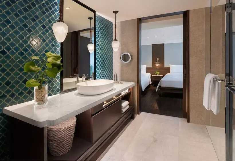 2 Bedroom Suite with Balcony