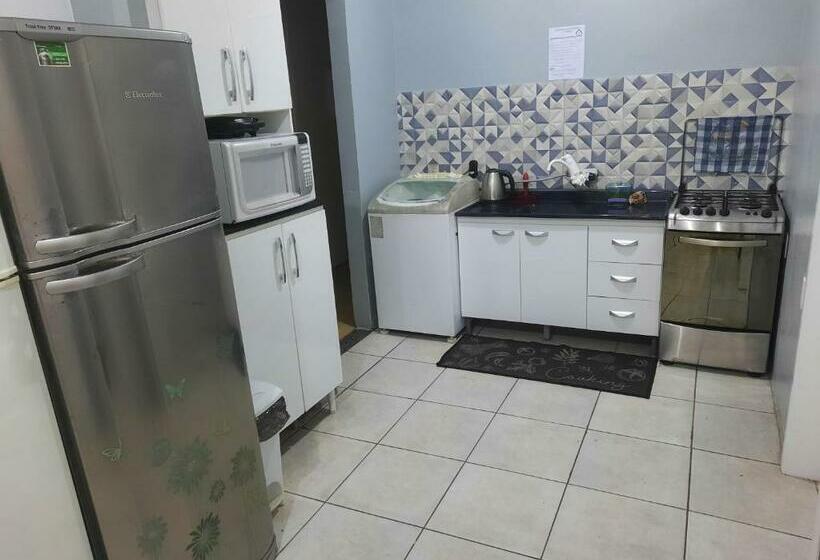 4인용 스탠다드 룸, Suíte Azul Com Smarttv, Cama Queen E Banheiro Privativo