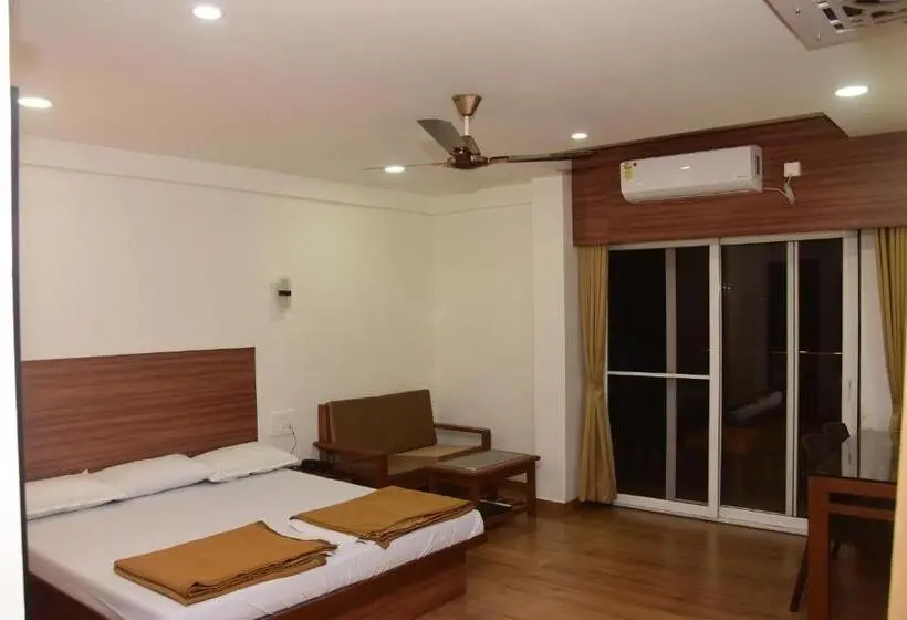バルコニー付きシングルスタンダードルーム, Regal Panhala Residency