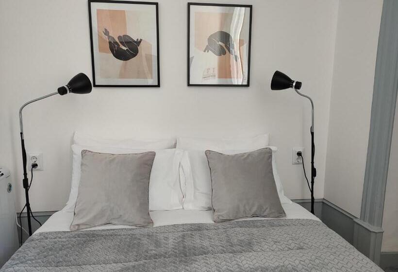 Standard room with outdoor bath, Vila Santa Cruz Guest House