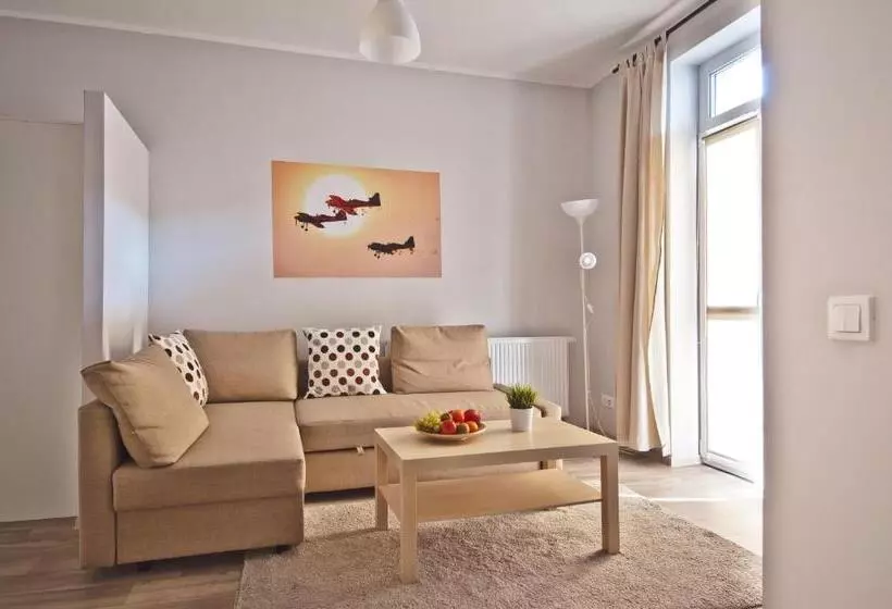 バルコニー付き1ベッドルームアパートメント, Apartamenty Leszno