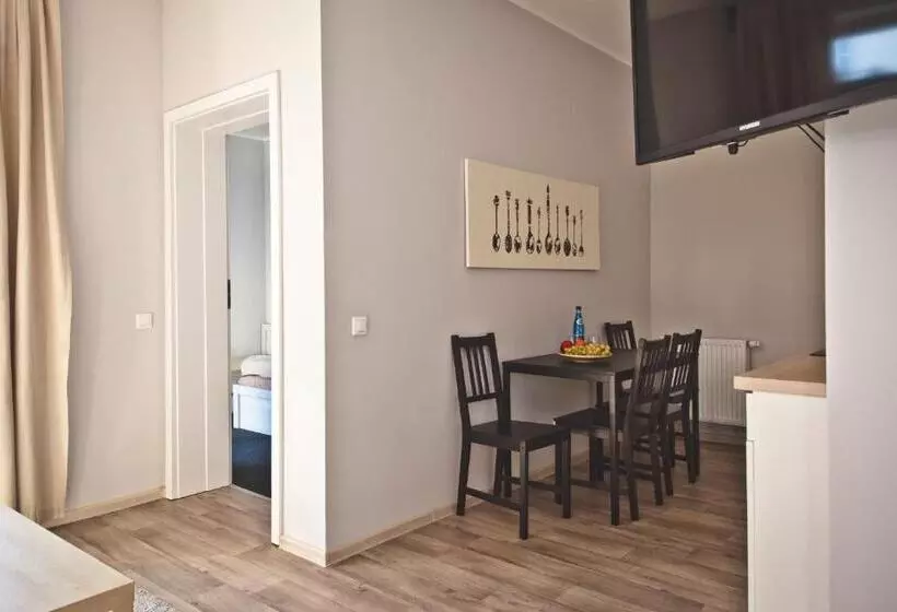 バルコニー付き1ベッドルームアパートメント, Apartamenty Leszno