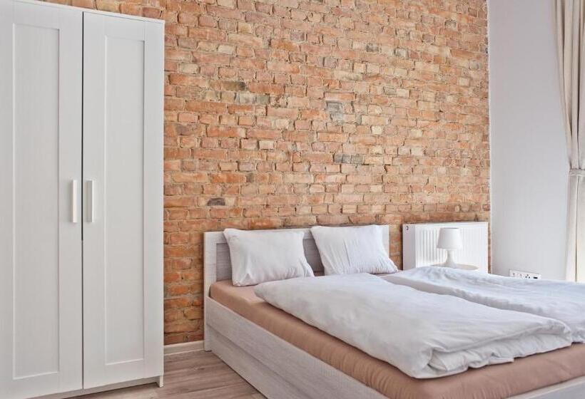 آپارتمان 1 خوابه با بالکن, Apartamenty Leszno