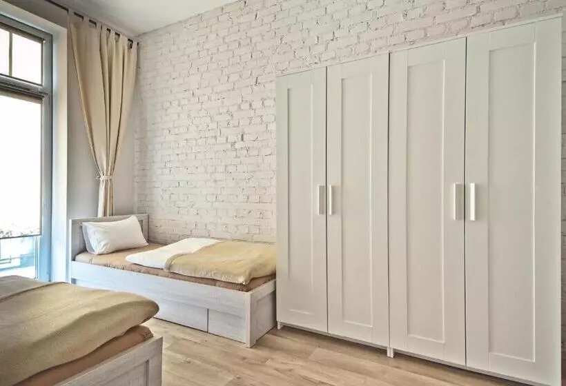 バルコニー付きスタンダードトリプルルーム, Apartamenty Leszno