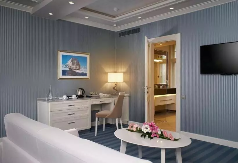 デラックススイート, Ea Hotel Atlantic Palace