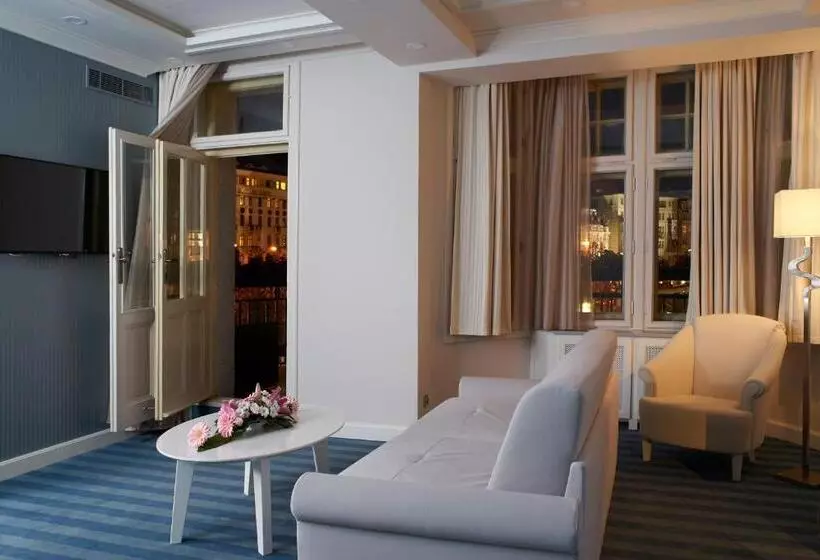 デラックススイート, Ea Hotel Atlantic Palace