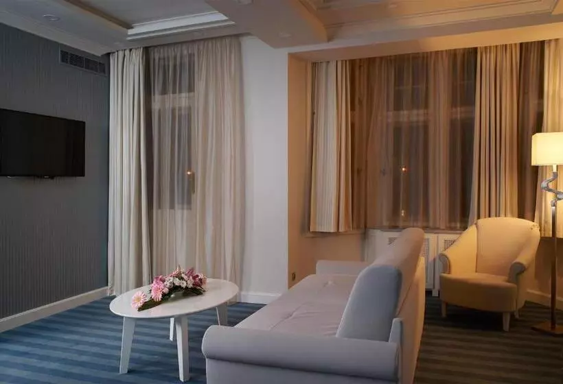 デラックススイート, Ea Hotel Atlantic Palace