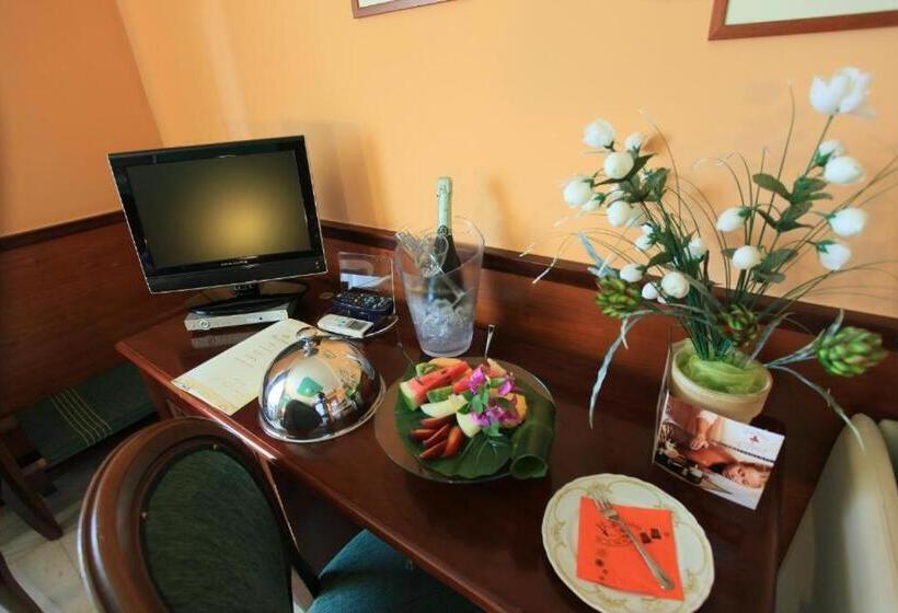 اتاق خانوادگی, Balconata 2.0 Banqueting & Accommodations