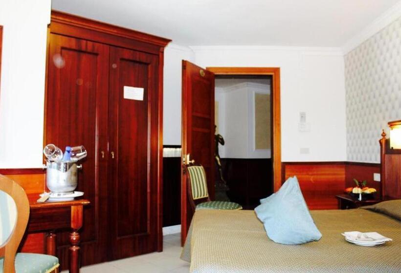 اتاق استاندارد سه نفره, Balconata 2.0 Banqueting & Accommodations