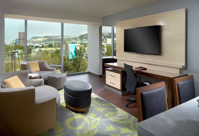 Standard-huone 2 Parivuodetta, Courtyard By Marriott Queretaro