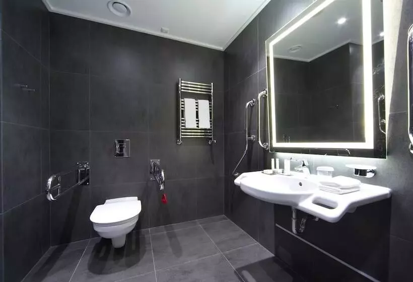 ダブルベッドスタンダードルーム, Doubletree By Hilton Hotel Minsk