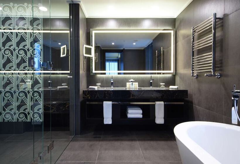 סוויטה, Doubletree By Hilton Hotel Minsk