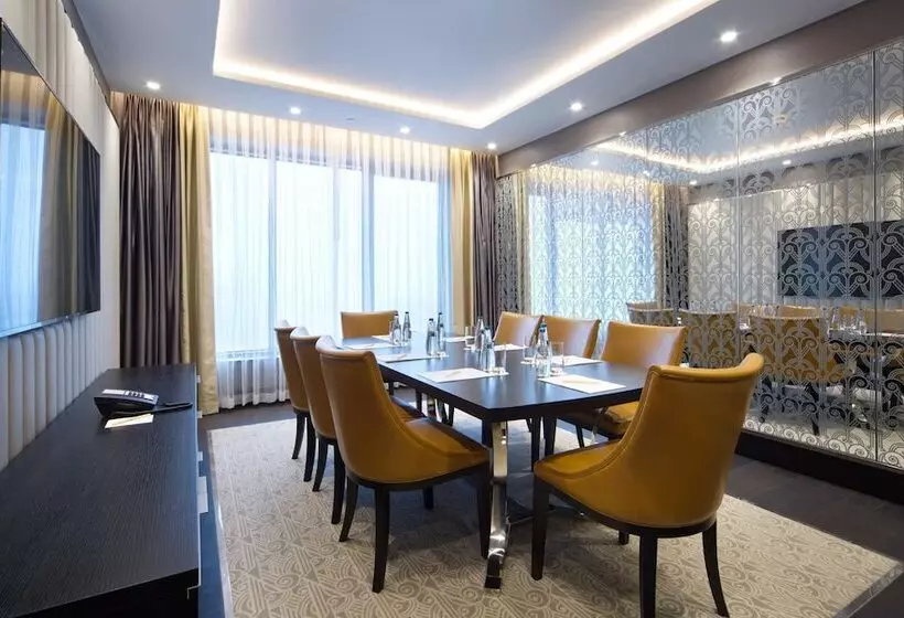 スイート, Doubletree By Hilton Hotel Minsk