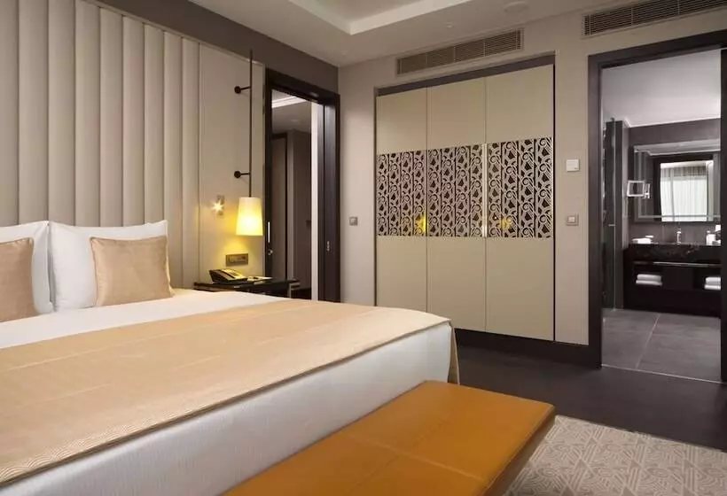 スイート, Doubletree By Hilton Hotel Minsk