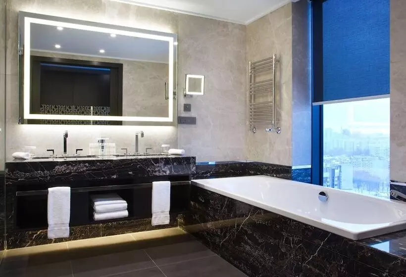 スイート, Doubletree By Hilton Hotel Minsk