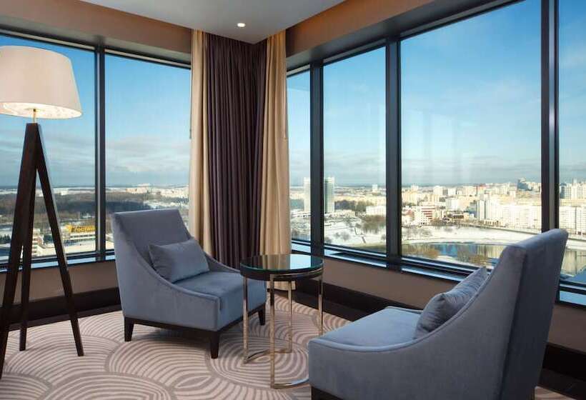 סוויטה נשיאותית, Doubletree By Hilton Hotel Minsk