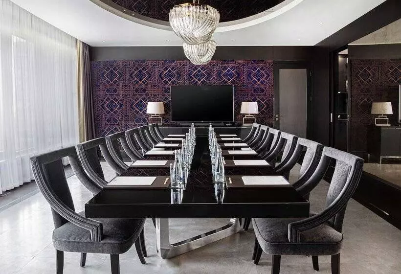 プレジデントスイートルーム, Doubletree By Hilton Hotel Minsk