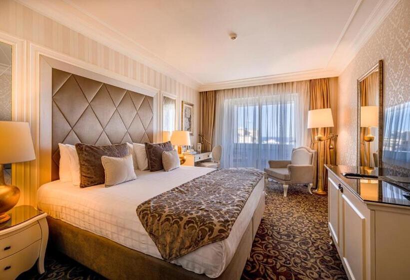 Номер Стандарт, Grand Pasha Hotel & Spa Kyrenia