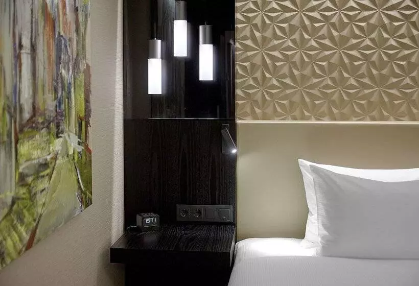 اتاق استاندارد با 2 تخت دوبل, Hilton Tallinn Park