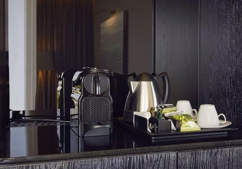 سوئیت با تخت بزرگ, Hilton Tallinn Park