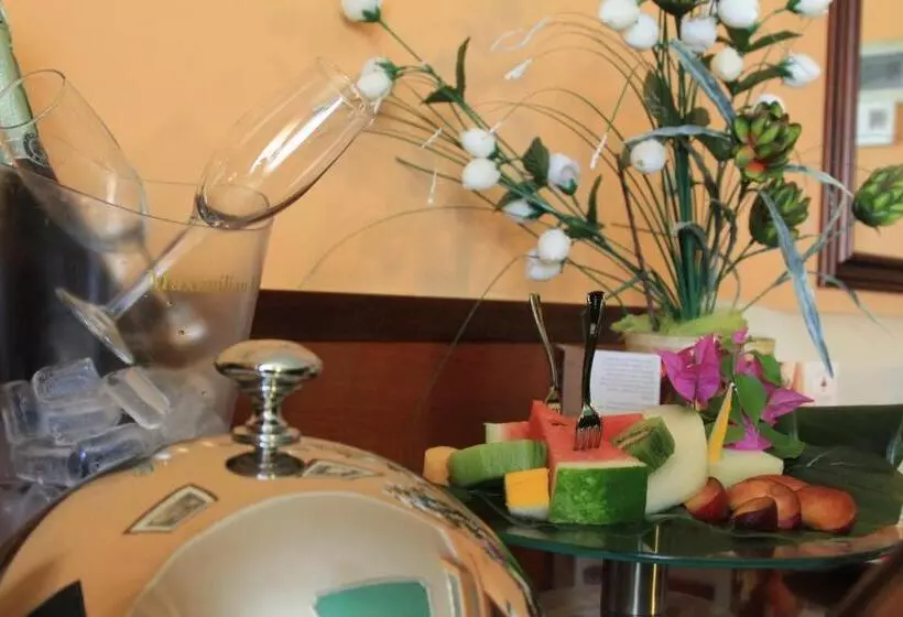 اتاق استاندارد سه نفره, Balconata 2.0 Banqueting & Accommodations