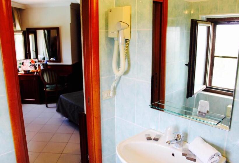 اتاق استاندارد سه نفره, Balconata 2.0 Banqueting & Accommodations