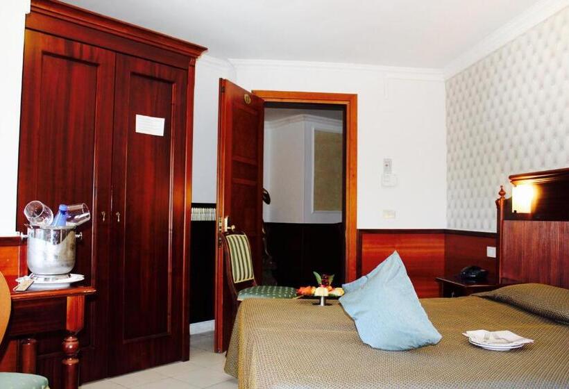 اتاق استاندارد سه نفره, Balconata 2.0 Banqueting & Accommodations